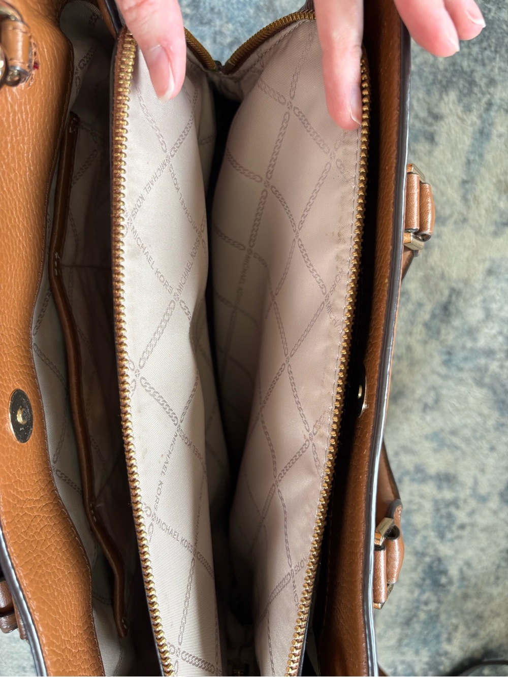 AUTHENTIC Michael Kors Chestnut Pebble Leather Handbag and Wallet Bundle - Picture 4 of 10